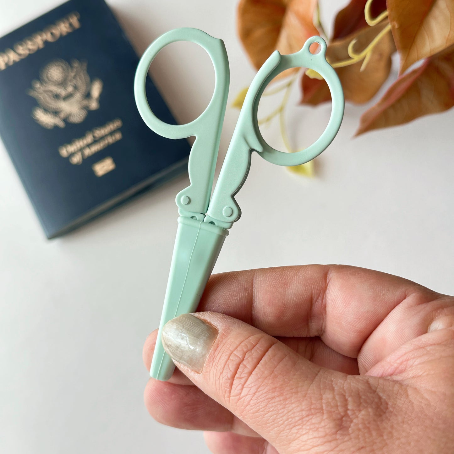 Foldable Travel Embroidery Scissors - TSA Complaint