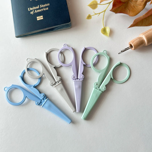 Foldable Travel Embroidery Scissors - TSA Complaint