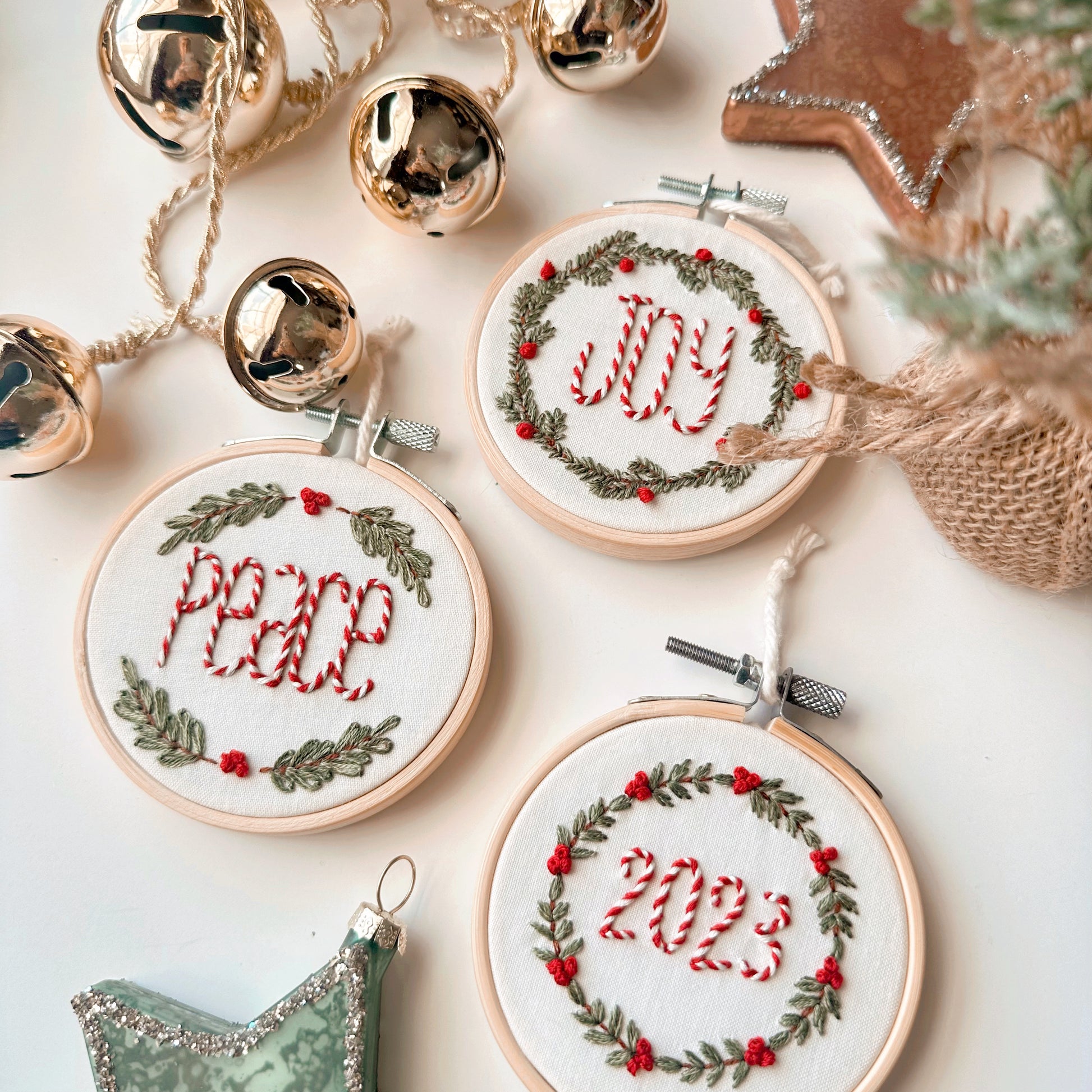 Embroidery Kit Christmas Ornaments Leaf Wreath Awesocrafts Full Range of  Embroidery Starter Kits for Beginners Adults Kids DIY Handmade Easy  Patterns